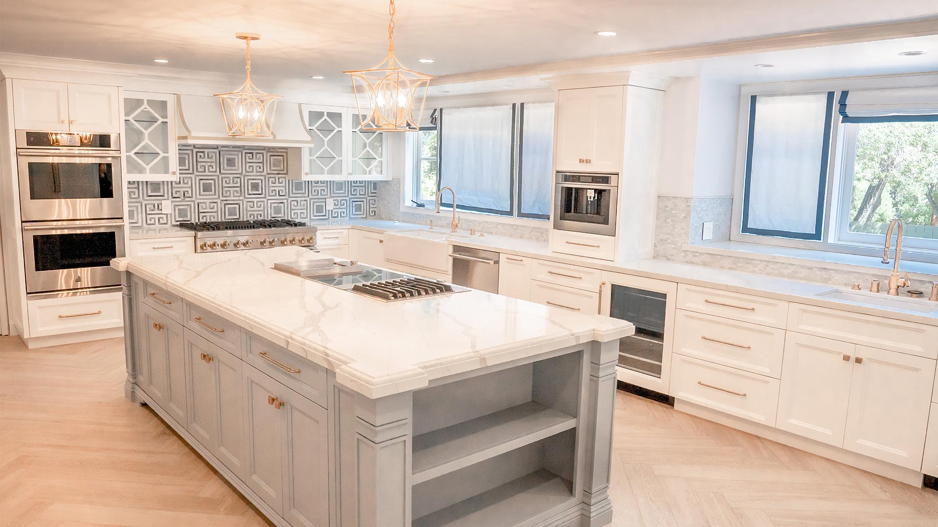 white-marble-isle-and-cabinets-yonkers-ny